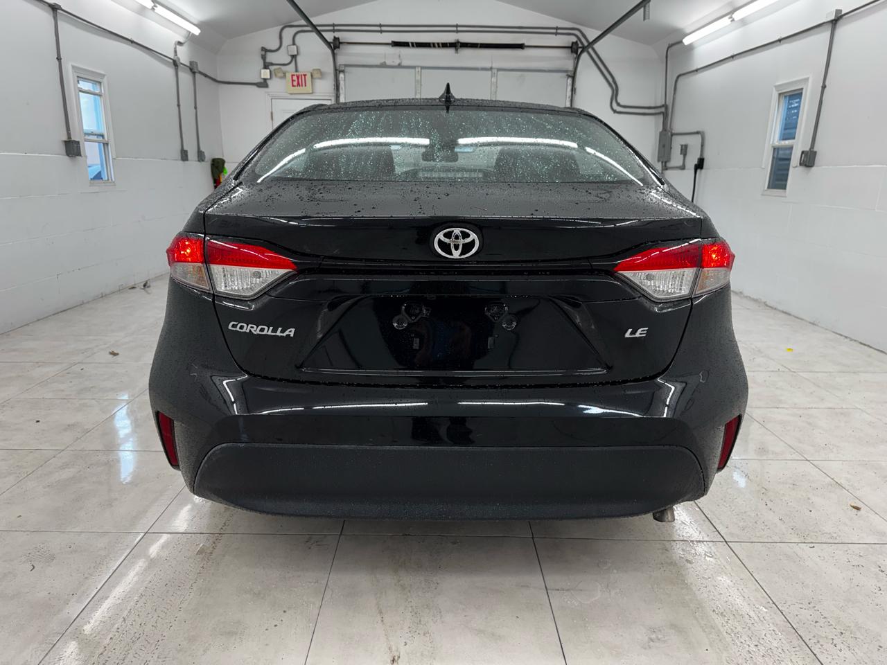 Toyota Corolla LE CVT (Natl) 2025