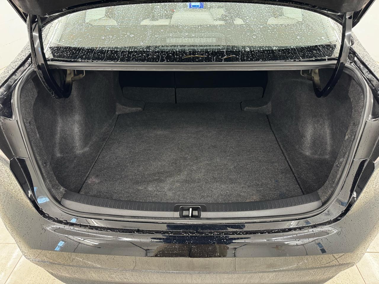 Toyota Corolla LE CVT (Natl) 2025