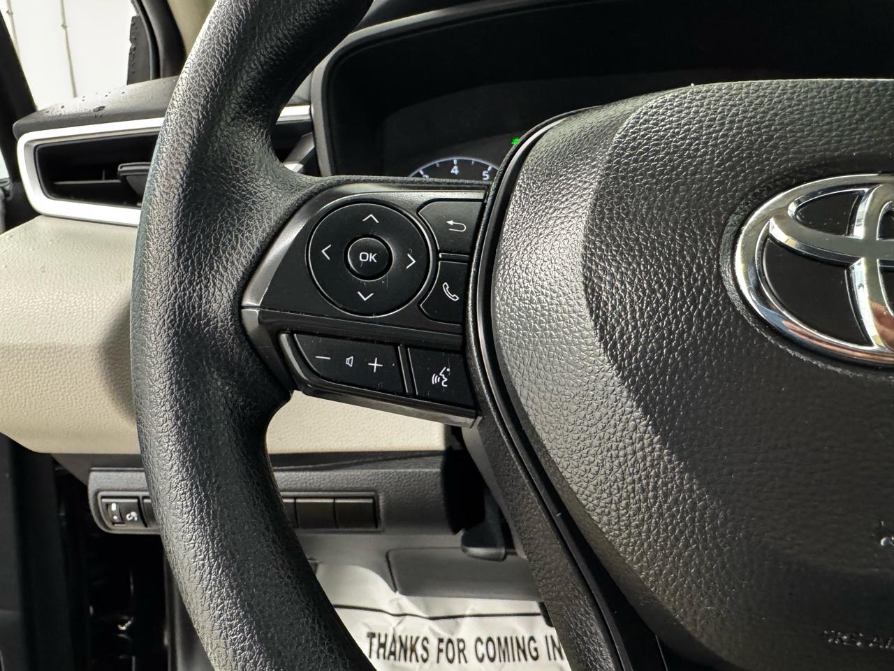 Toyota Corolla LE CVT (Natl) 2025