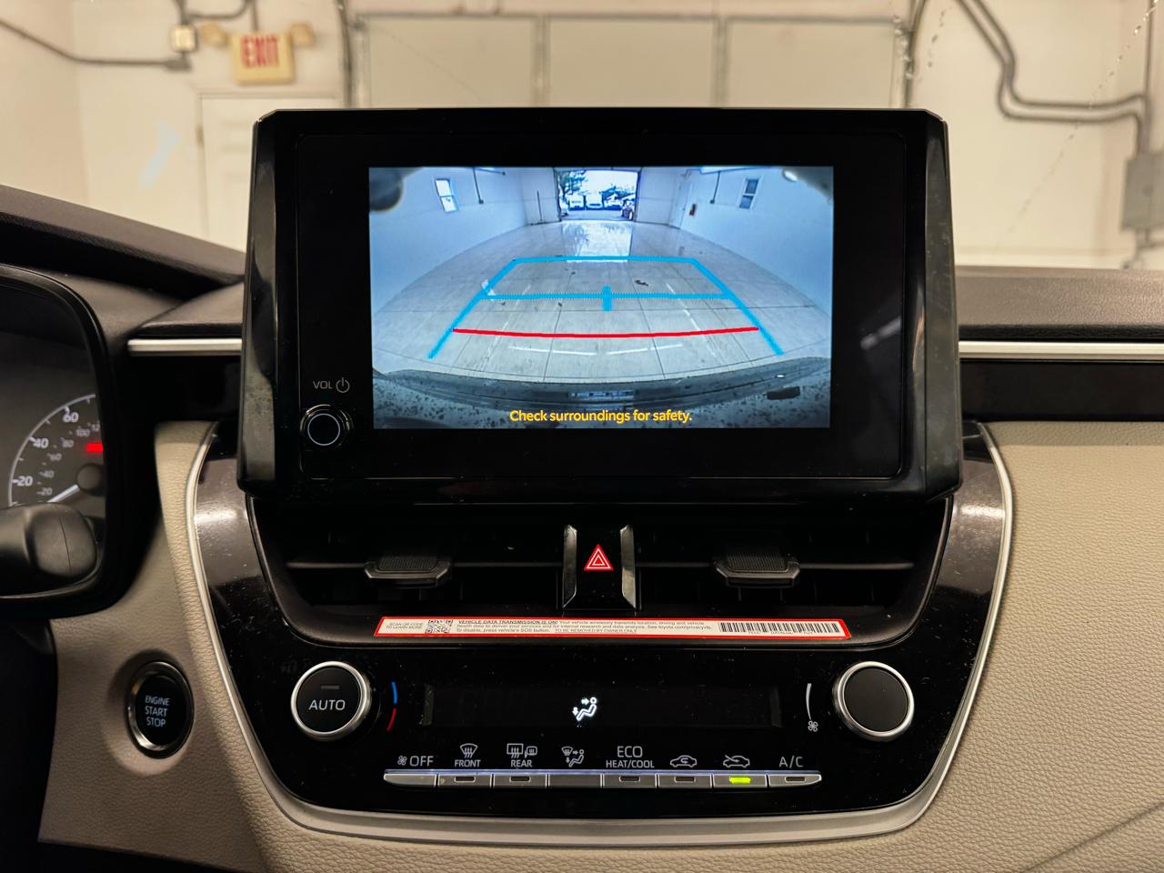 Toyota Corolla LE CVT (Natl) 2025