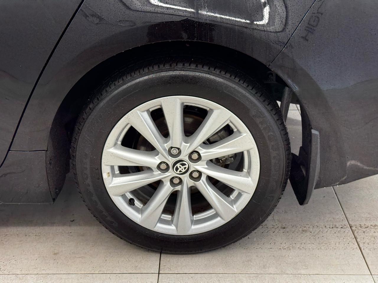 Toyota Corolla LE CVT (Natl) 2025