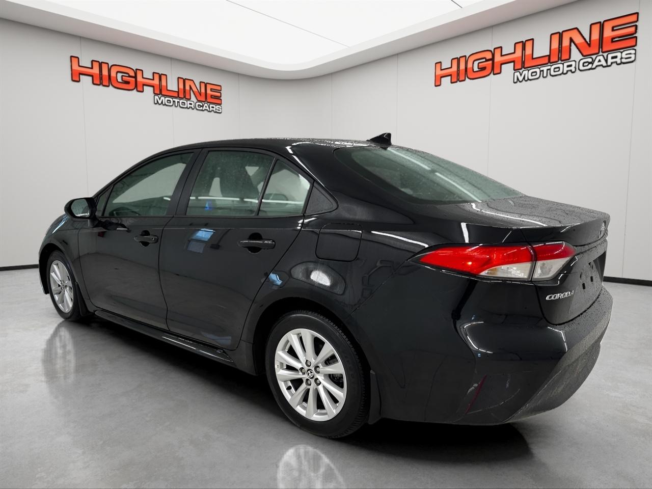 Toyota Corolla LE CVT (Natl) 2025