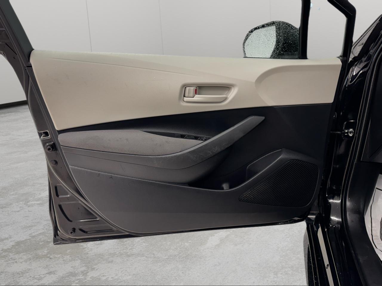 Toyota Corolla LE CVT (Natl) 2025