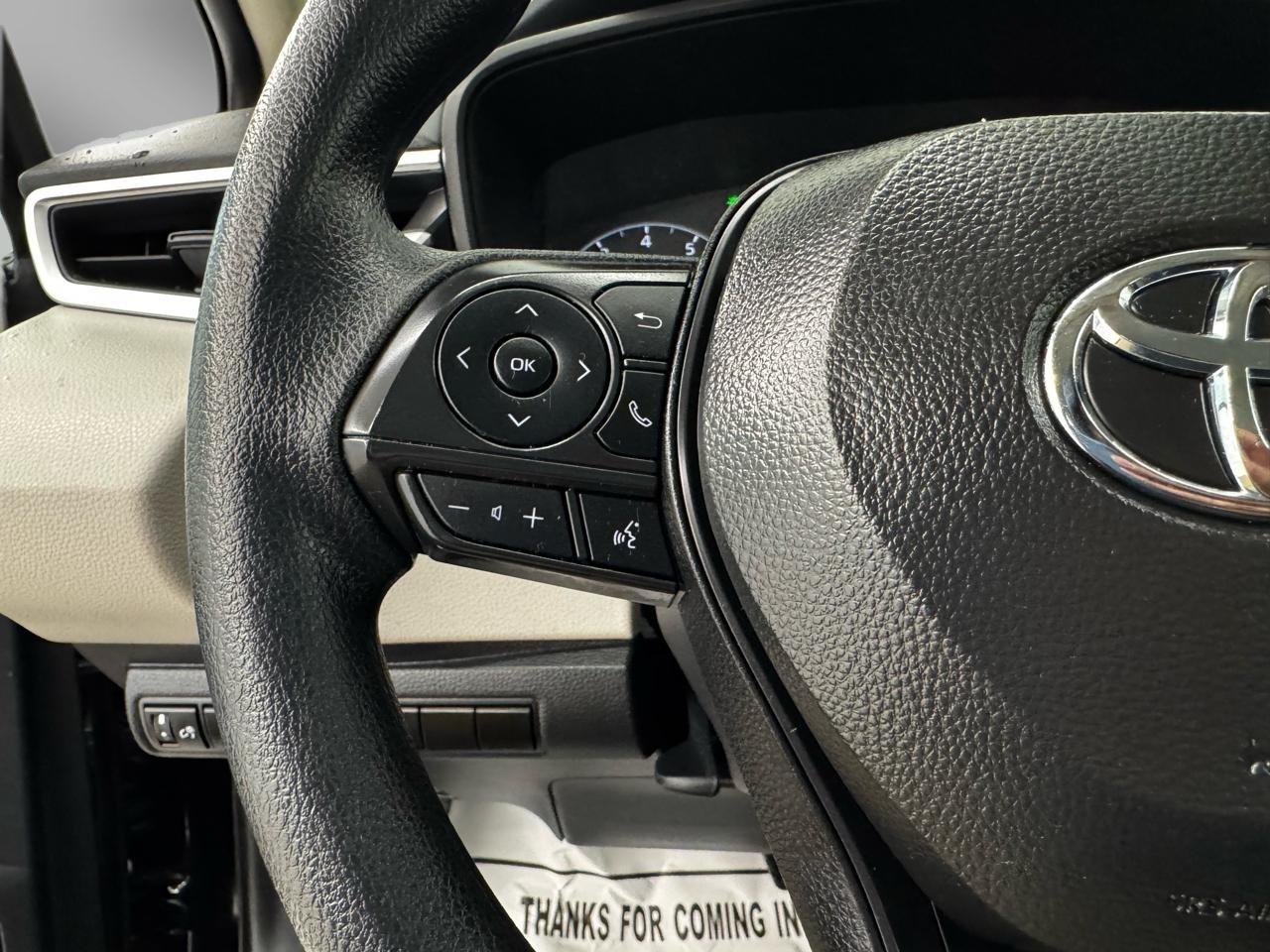 Toyota Corolla LE CVT (Natl) 2025