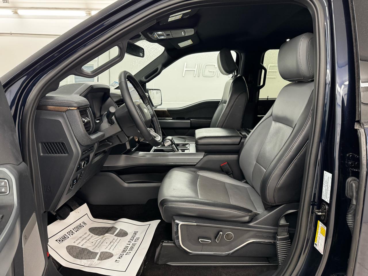 Ford F-150 Lightning LARIAT 4WD SuperCrew 5.5' Box 2023