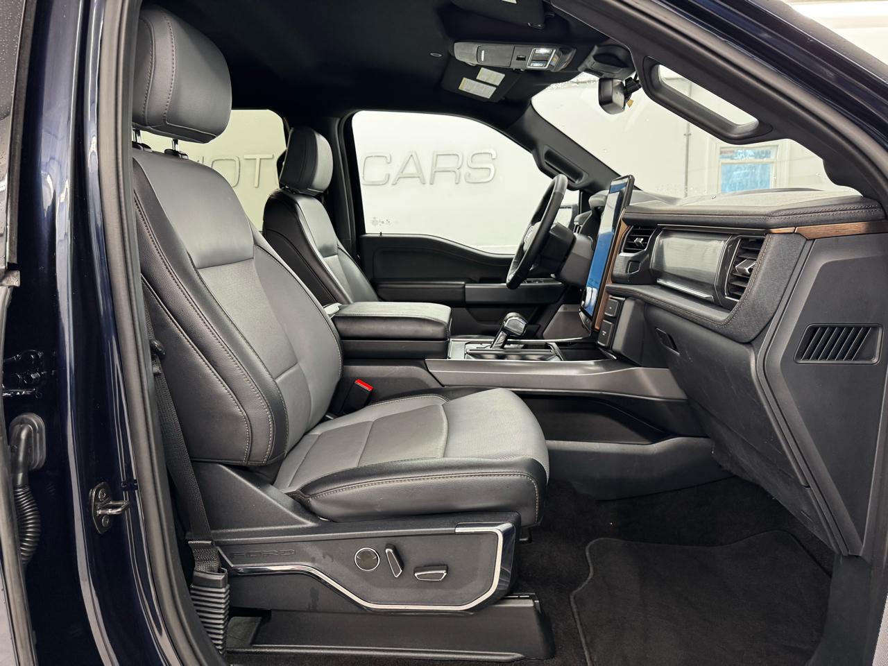 Ford F-150 Lightning LARIAT 4WD SuperCrew 5.5' Box 2023