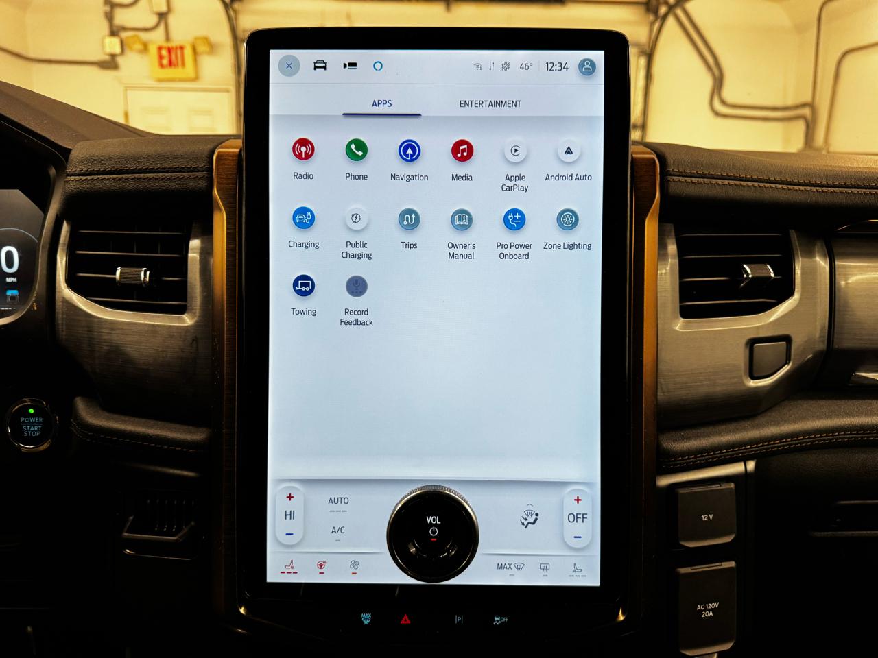 Ford F-150 Lightning LARIAT 4WD SuperCrew 5.5' Box 2023