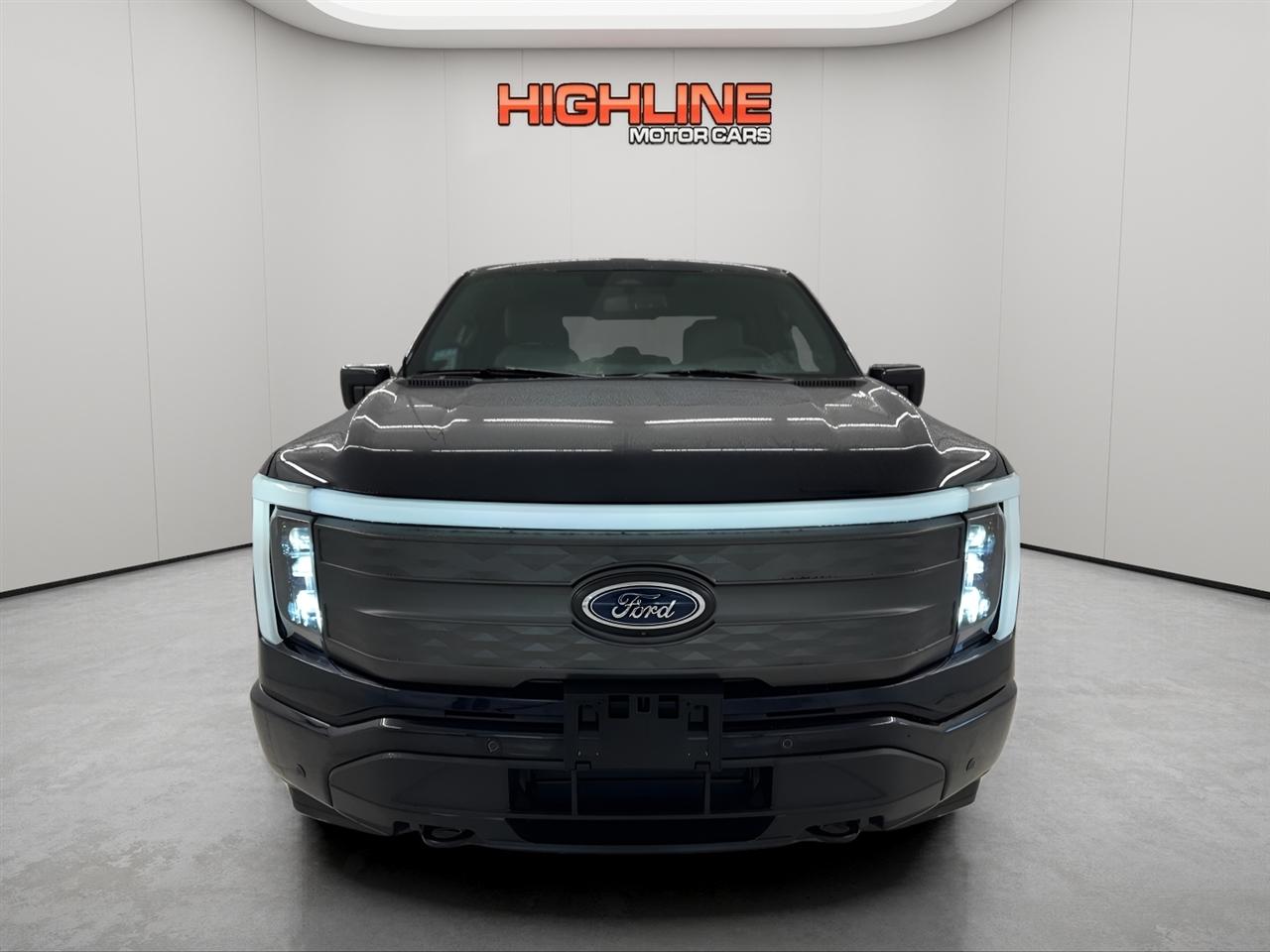 Ford F-150 Lightning LARIAT 4WD SuperCrew 5.5' Box 2023