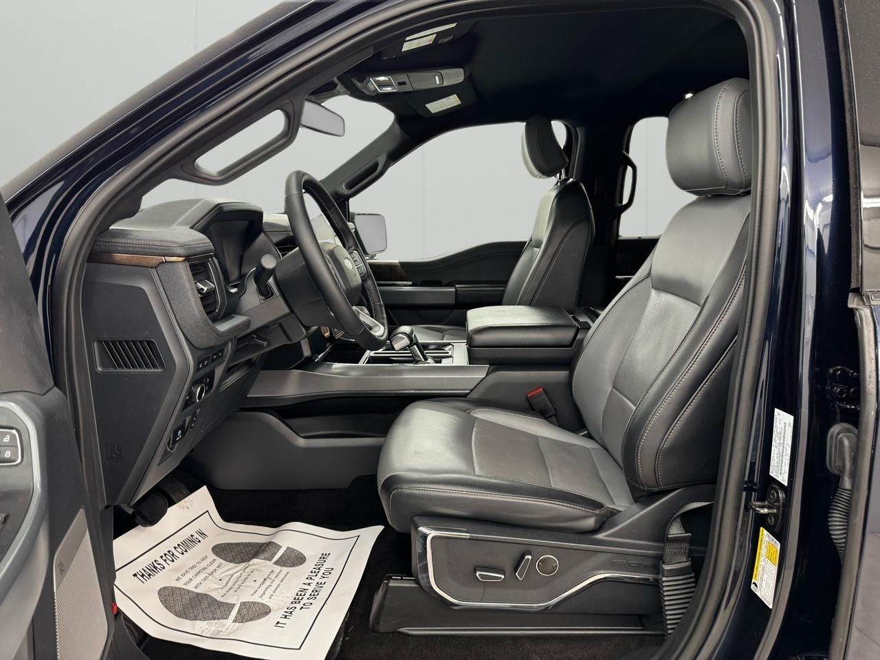 Ford F-150 Lightning LARIAT 4WD SuperCrew 5.5' Box 2023