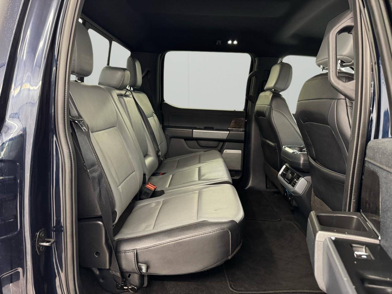 Ford F-150 Lightning LARIAT 4WD SuperCrew 5.5' Box 2023