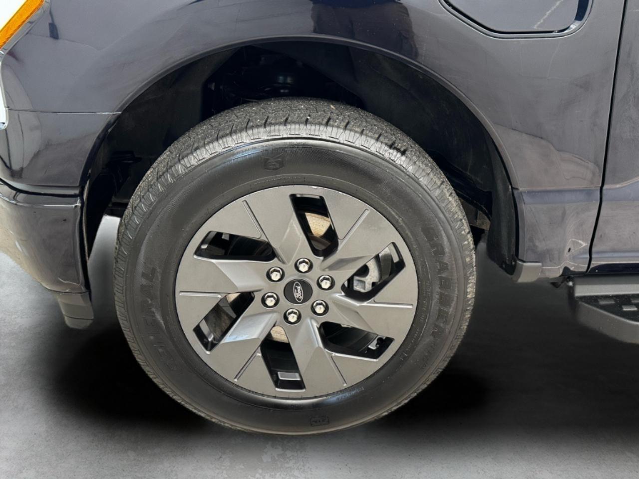 Ford F-150 Lightning LARIAT 4WD SuperCrew 5.5' Box 2023