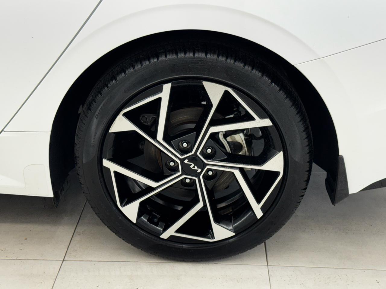 Kia K5 EX Auto FWD 2025