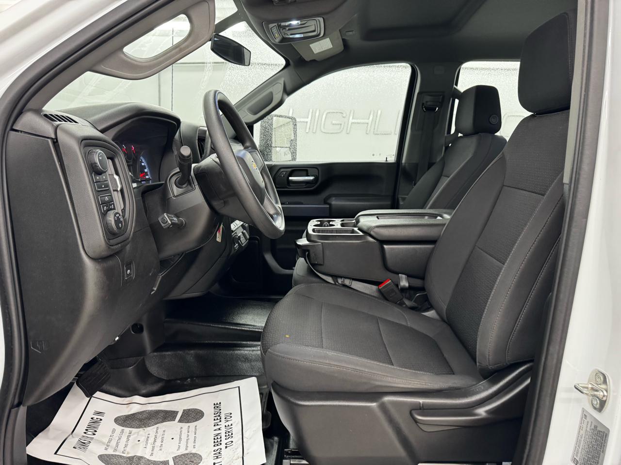 Chevrolet Silverado 3500HD 4WD Crew Cab 172" Work Truck 2023