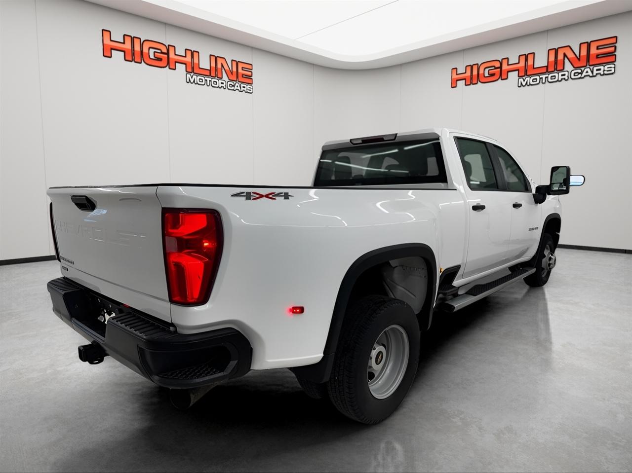 Chevrolet Silverado 3500HD 4WD Crew Cab 172" Work Truck 2023