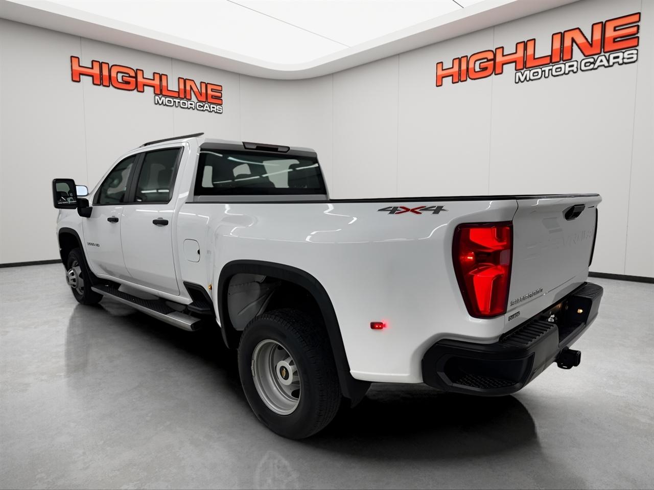 Chevrolet Silverado 3500HD 4WD Crew Cab 172" Work Truck 2023