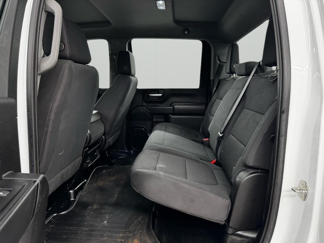 Chevrolet Silverado 3500HD 4WD Crew Cab 172" Work Truck 2023