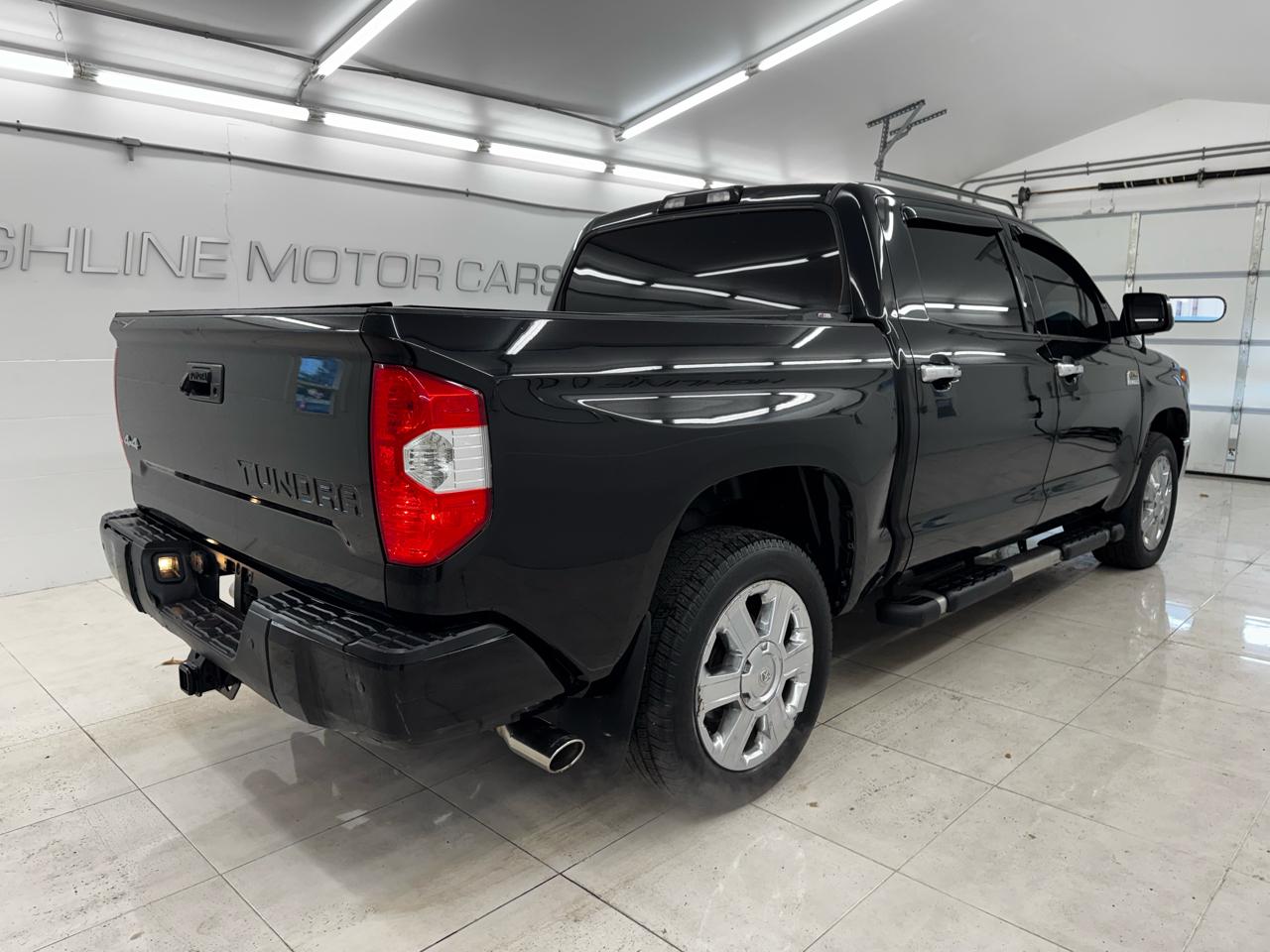 Toyota Tundra 4WD Truck CrewMax 5.7L V8 6-Spd AT 1794 (Natl) 2015