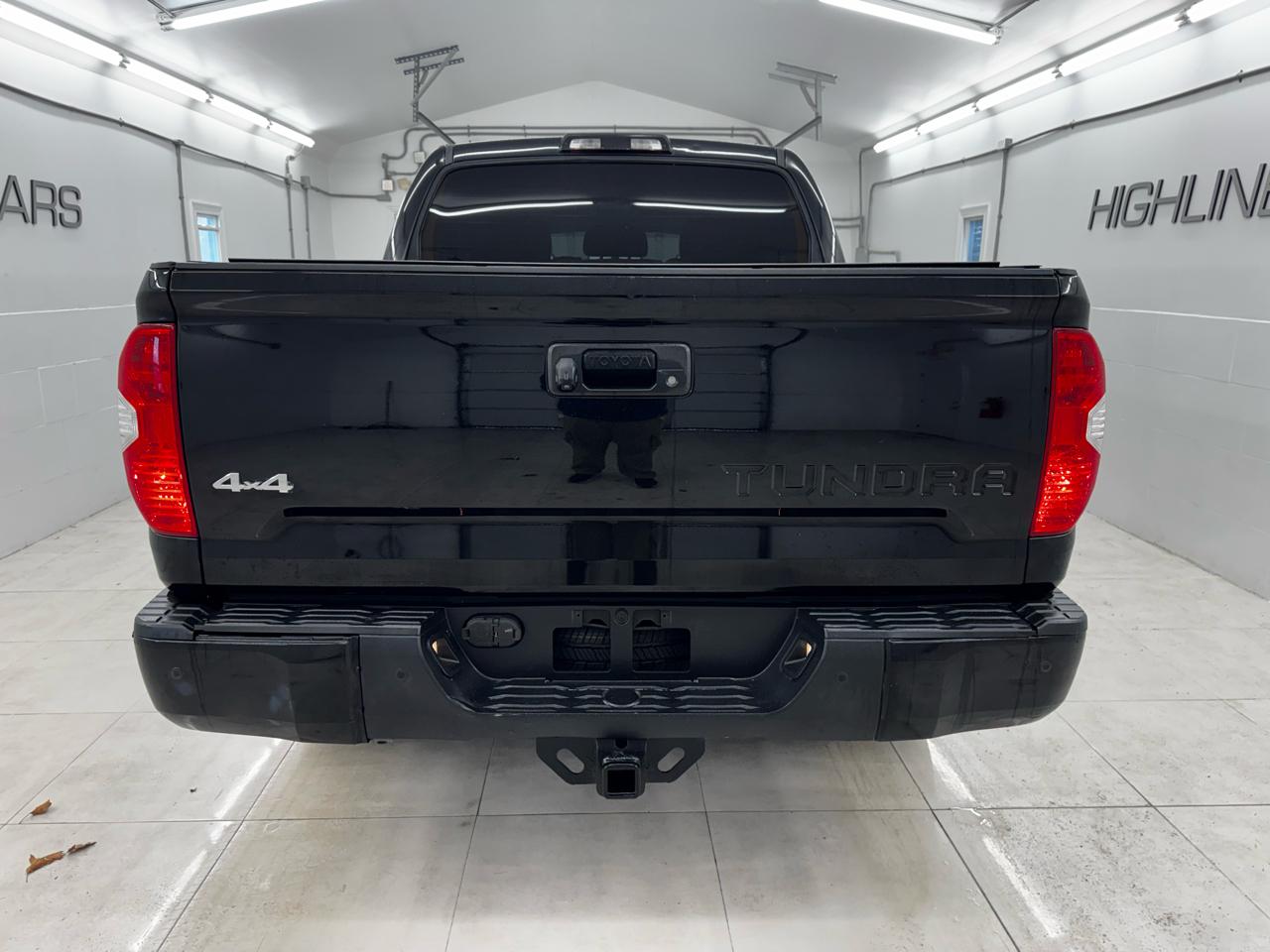 Toyota Tundra 4WD Truck CrewMax 5.7L V8 6-Spd AT 1794 (Natl) 2015