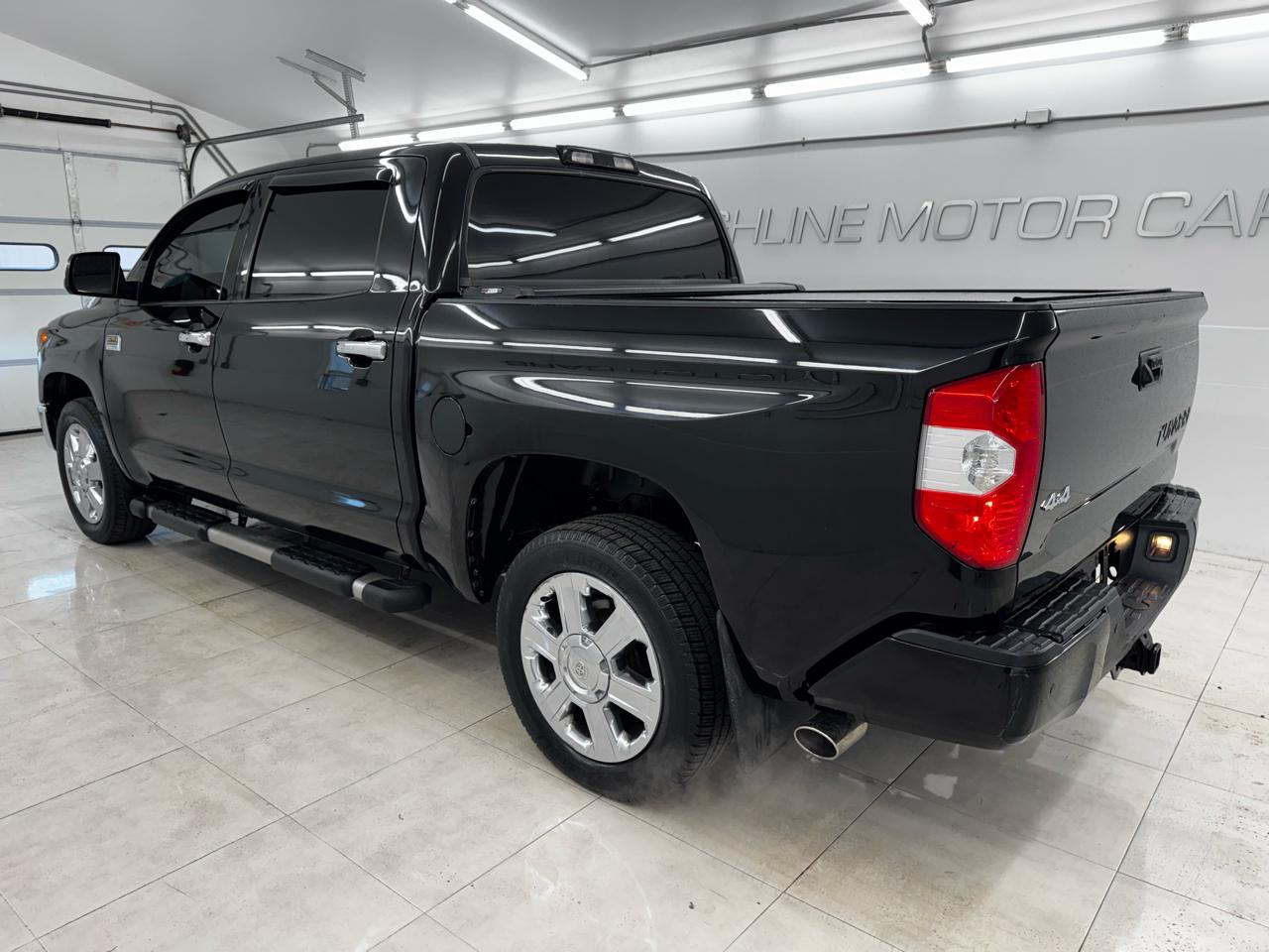 Toyota Tundra 4WD Truck CrewMax 5.7L V8 6-Spd AT 1794 (Natl) 2015