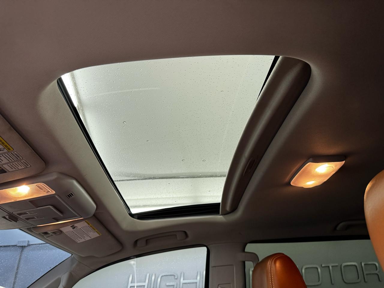 Toyota Tundra 4WD Truck CrewMax 5.7L V8 6-Spd AT 1794 (Natl) 2015