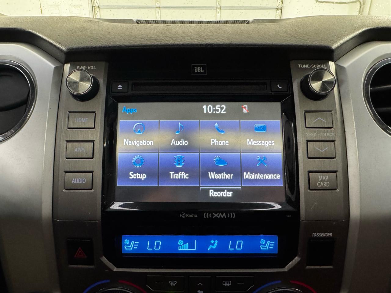 Toyota Tundra 4WD Truck CrewMax 5.7L V8 6-Spd AT 1794 (Natl) 2015