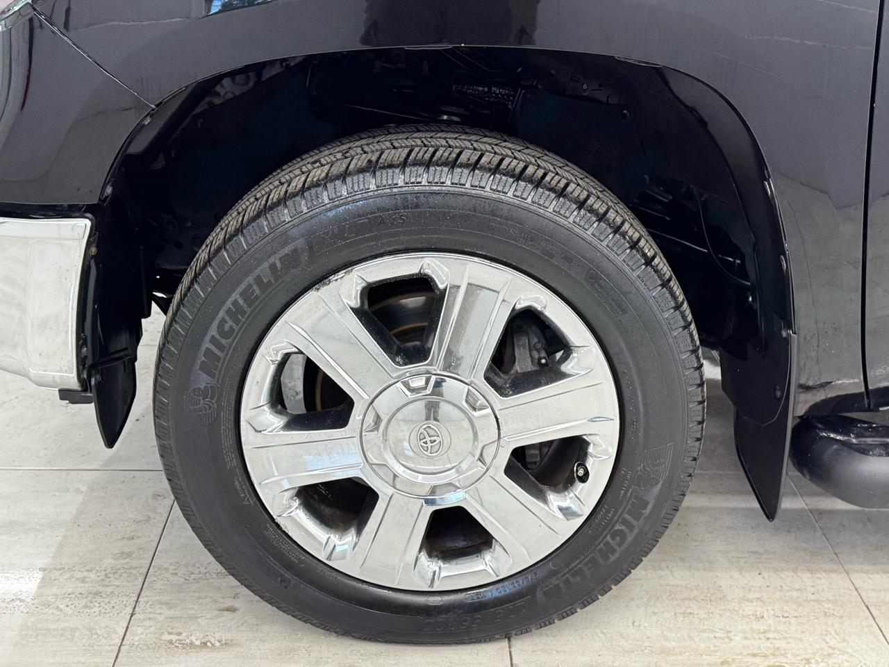 Toyota Tundra 4WD Truck CrewMax 5.7L V8 6-Spd AT 1794 (Natl) 2015