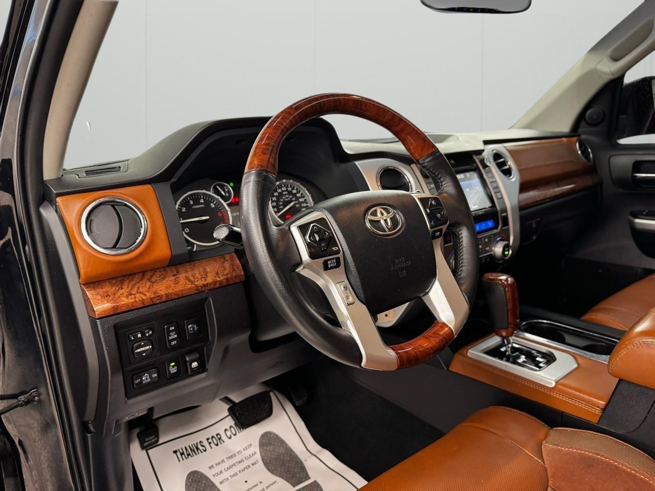 Toyota Tundra 4WD Truck CrewMax 5.7L V8 6-Spd AT 1794 (Natl) 2015