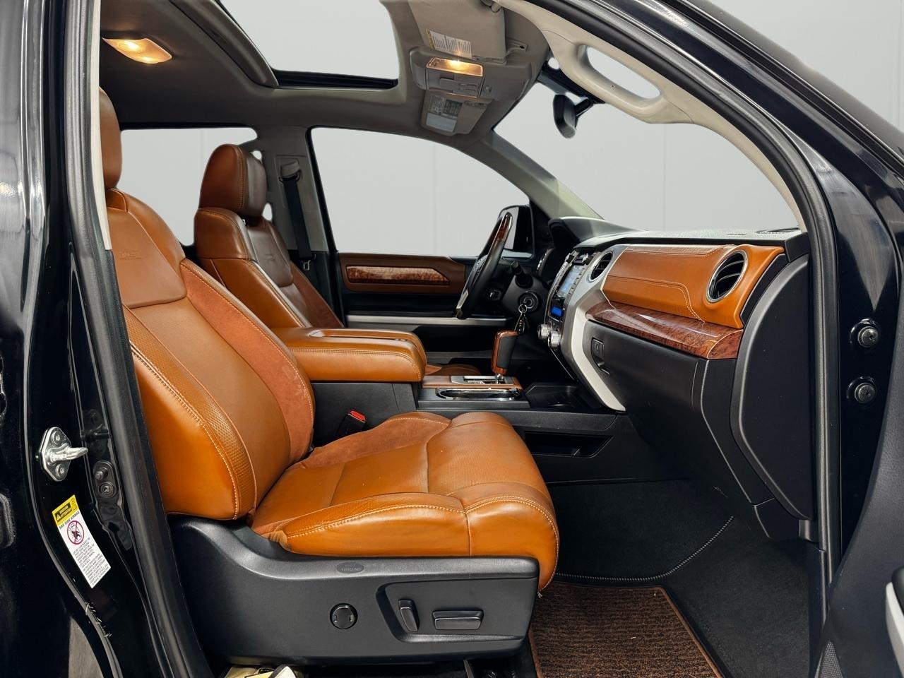 Toyota Tundra 4WD Truck CrewMax 5.7L V8 6-Spd AT 1794 (Natl) 2015