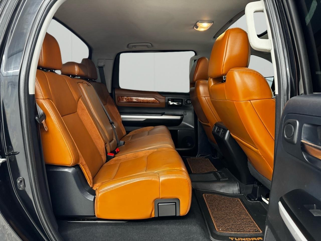 Toyota Tundra 4WD Truck CrewMax 5.7L V8 6-Spd AT 1794 (Natl) 2015