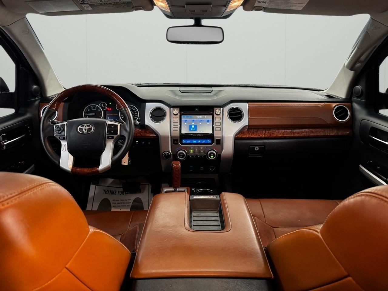 Toyota Tundra 4WD Truck CrewMax 5.7L V8 6-Spd AT 1794 (Natl) 2015