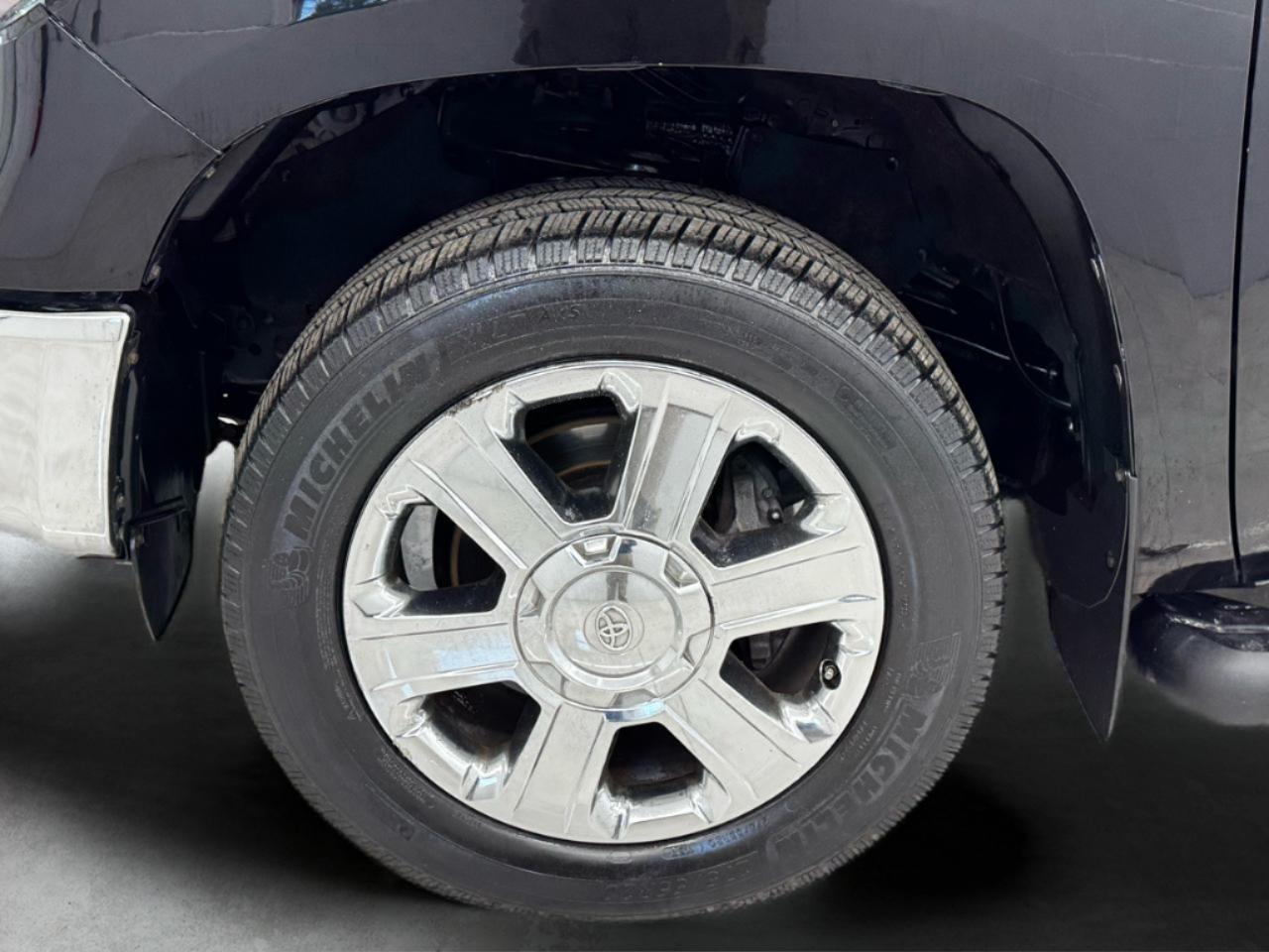 Toyota Tundra 4WD Truck CrewMax 5.7L V8 6-Spd AT 1794 (Natl) 2015