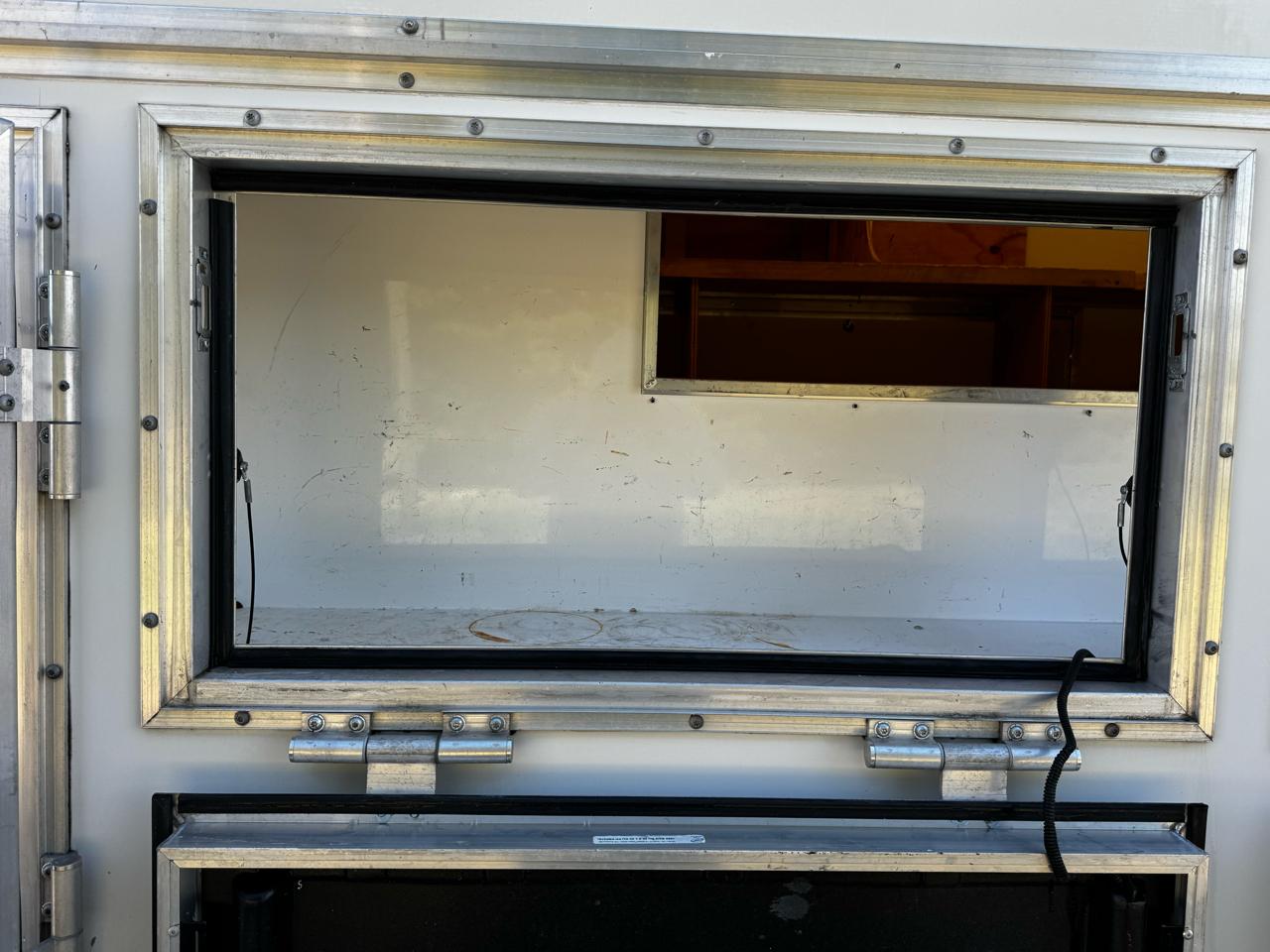 Chevrolet Express Commercial Cutaway 3500 Van 139" 2017