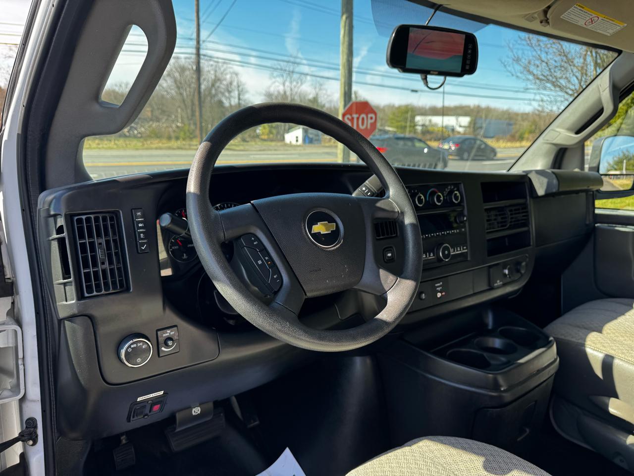 Chevrolet Express Commercial Cutaway 3500 Van 139" 2017