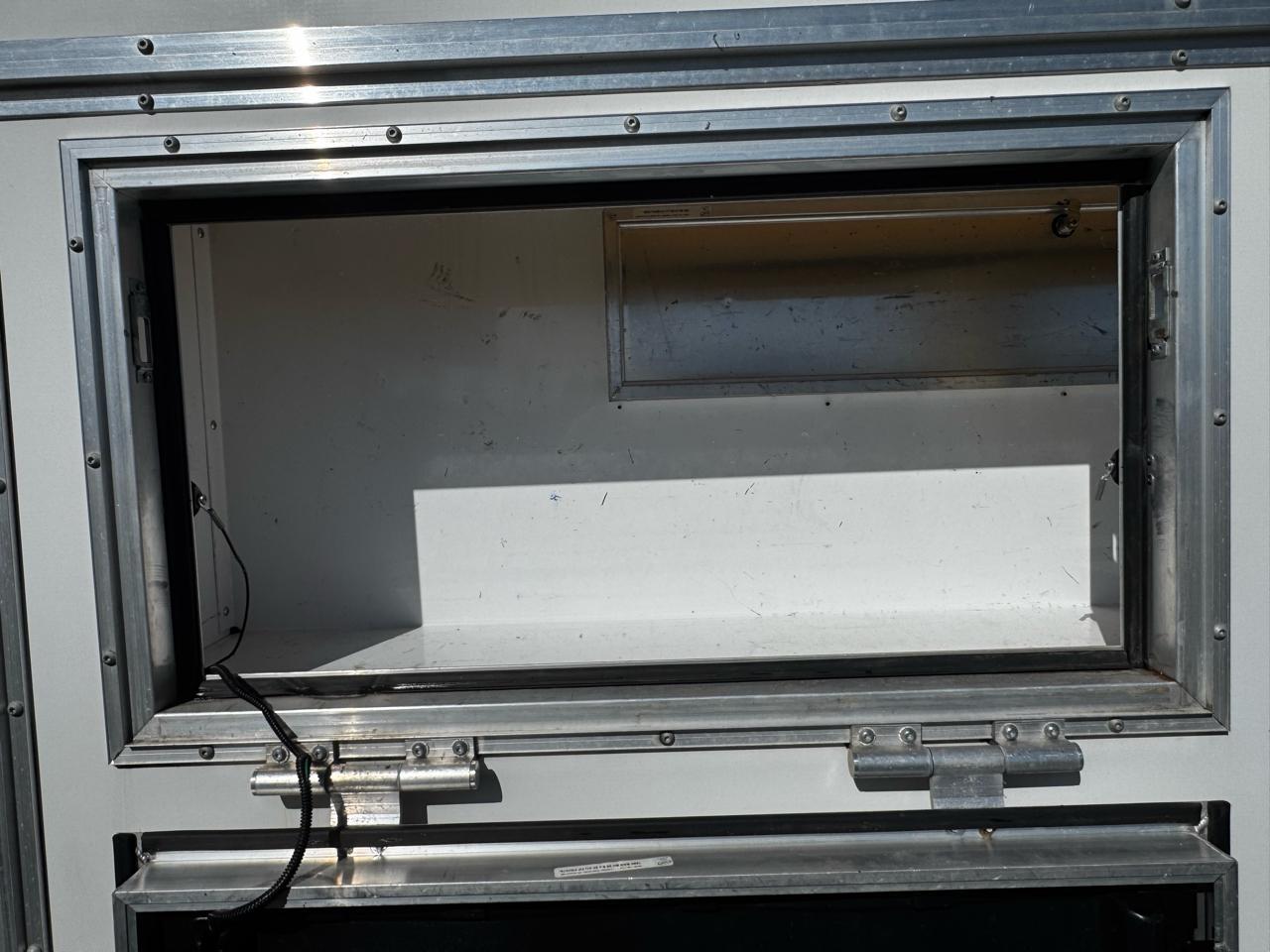 Chevrolet Express Commercial Cutaway 3500 Van 139" 2017