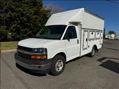 2017 Chevrolet Express Commercial Cutaway 