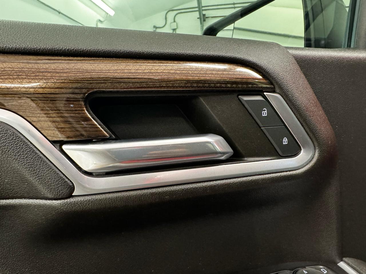 Chevrolet Silverado 1500 4WD Crew Cab 147" LT w/1LT 2022