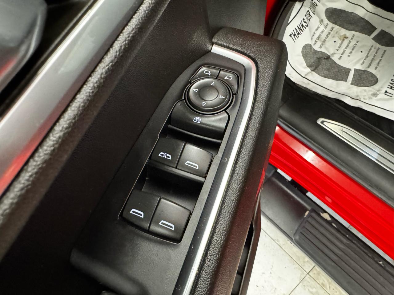 Chevrolet Silverado 1500 4WD Crew Cab 147" LT w/1LT 2022