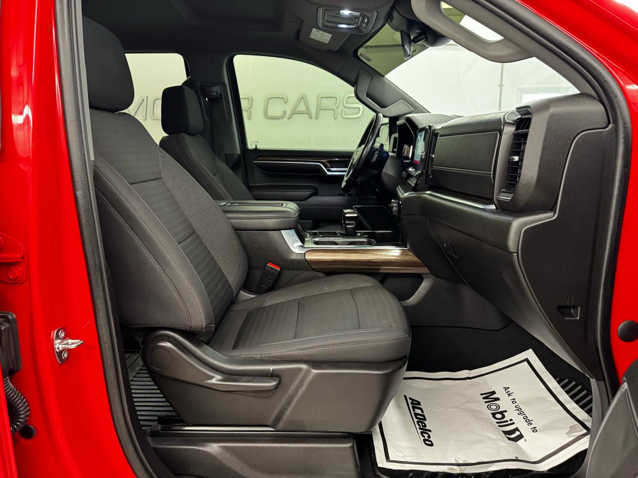 Chevrolet Silverado 1500 4WD Crew Cab 147" LT w/1LT 2022