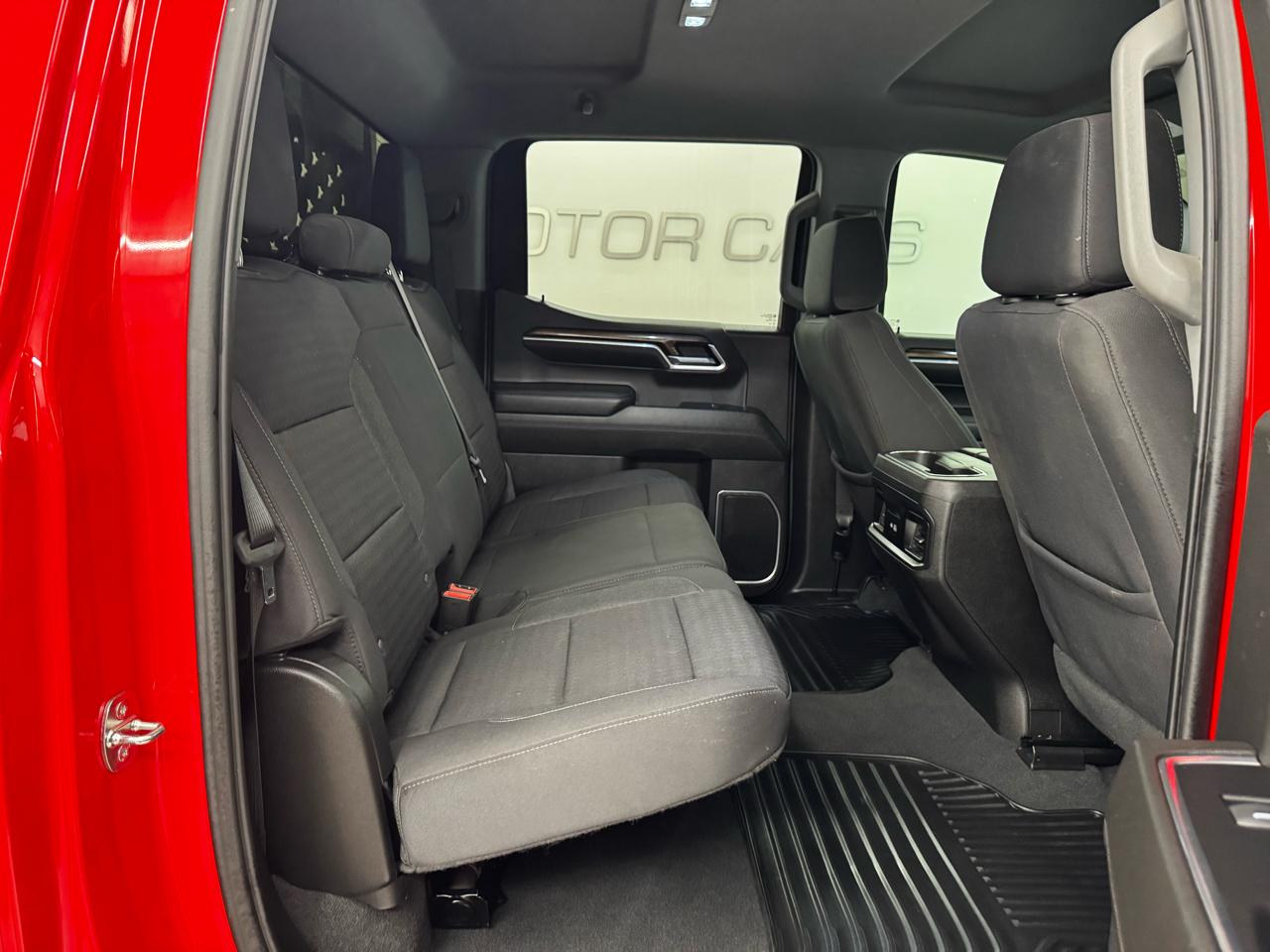 Chevrolet Silverado 1500 4WD Crew Cab 147" LT w/1LT 2022