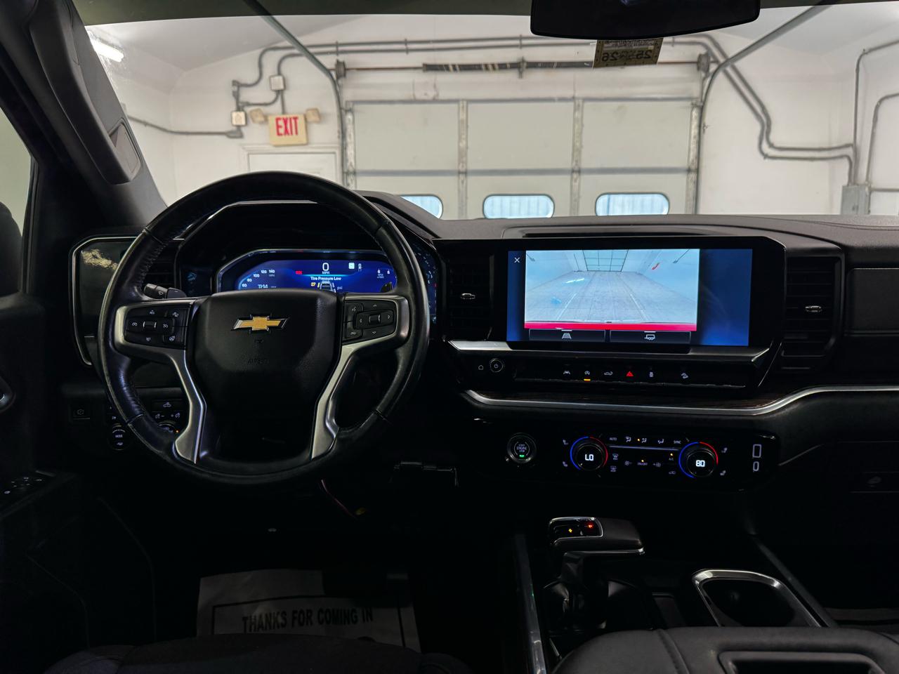 Chevrolet Silverado 1500 4WD Crew Cab 147" LT w/1LT 2022