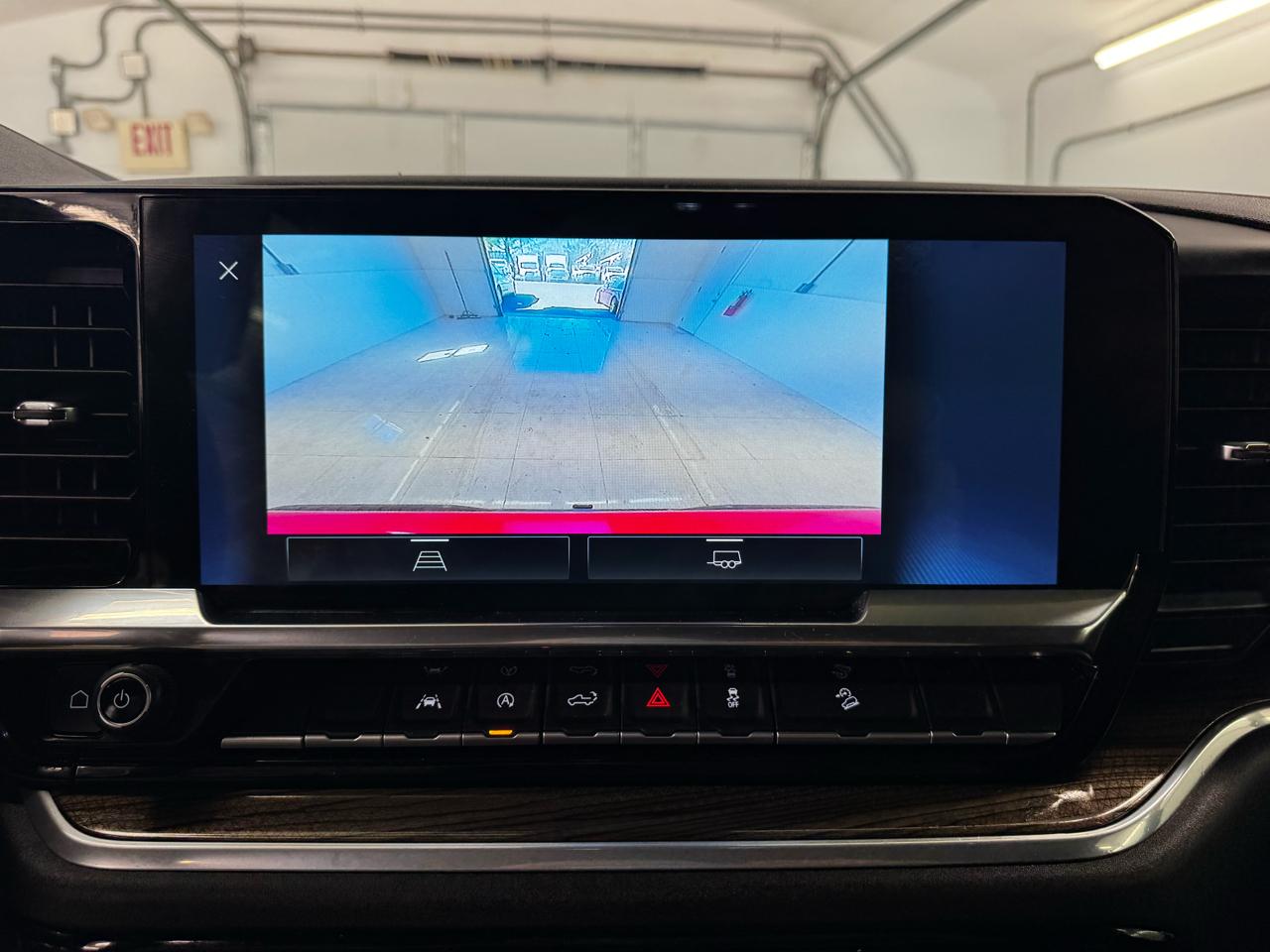 Chevrolet Silverado 1500 4WD Crew Cab 147" LT w/1LT 2022