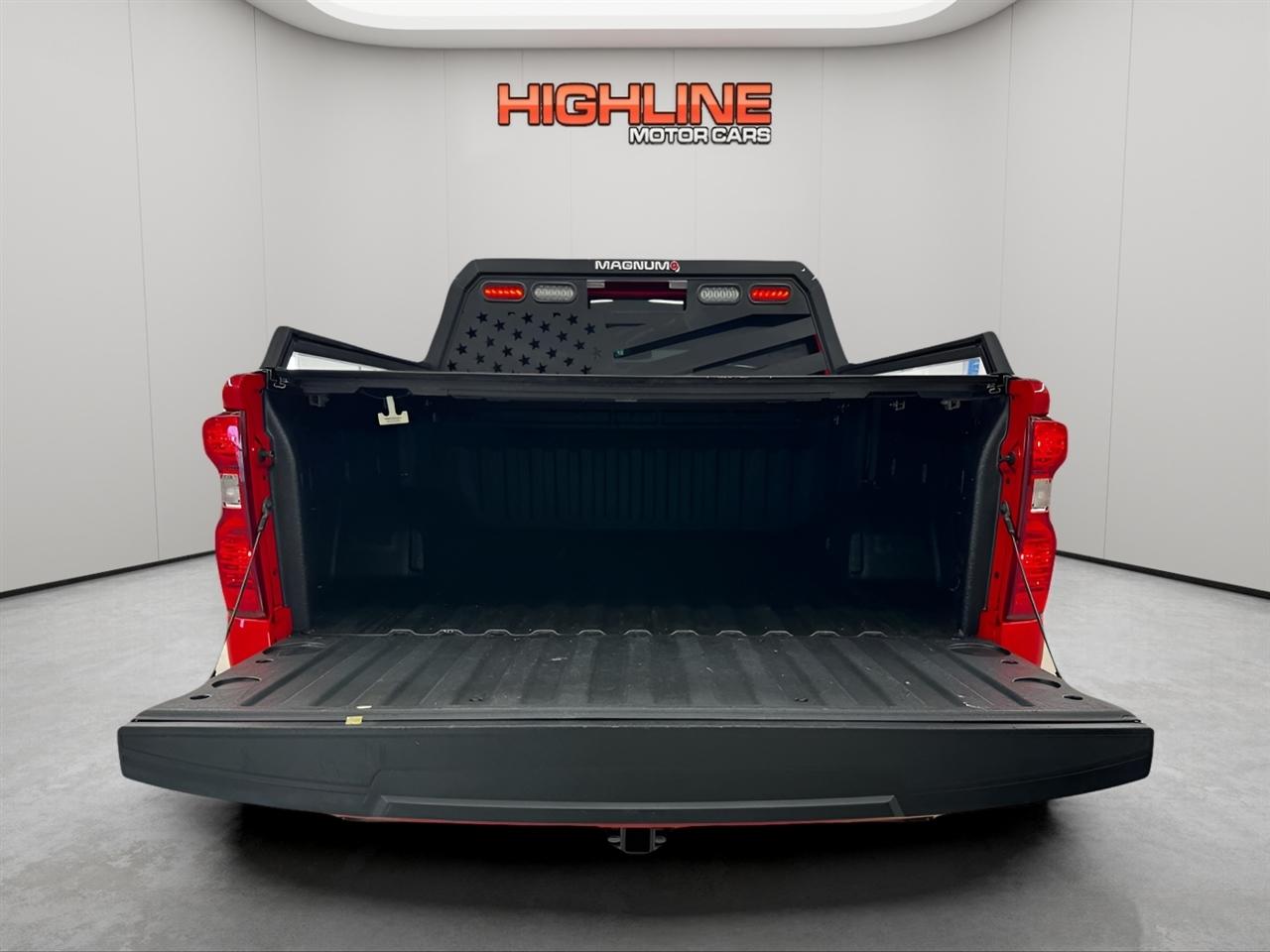 Chevrolet Silverado 1500 4WD Crew Cab 147" LT w/1LT 2022