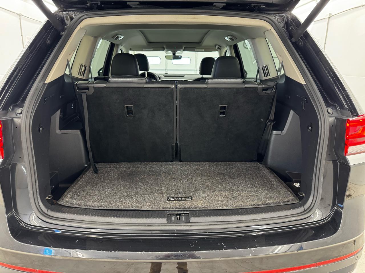 Volkswagen Atlas 2.0T SE w/Technology 4MOTION 2022