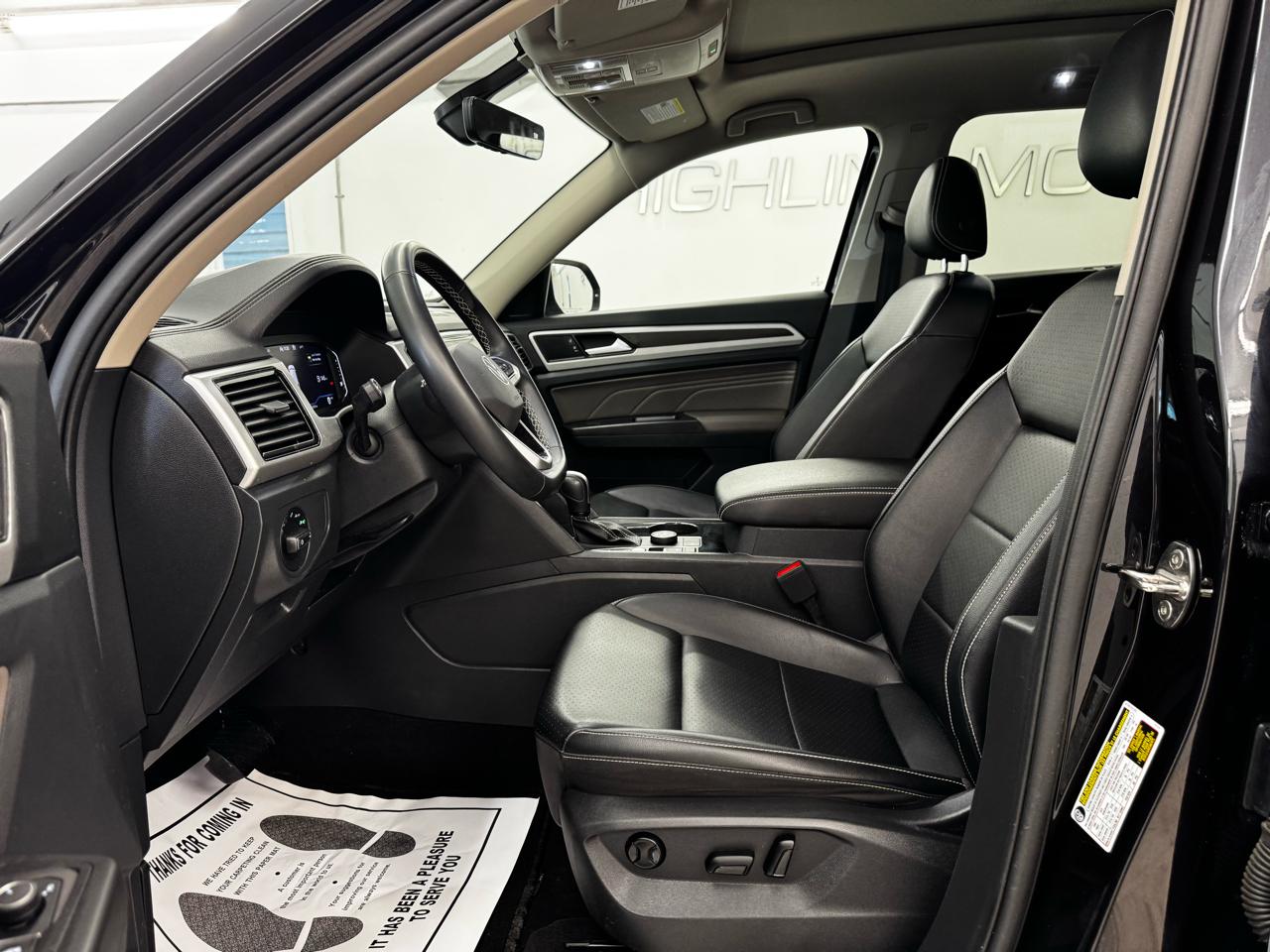 Volkswagen Atlas 2.0T SE w/Technology 4MOTION 2022