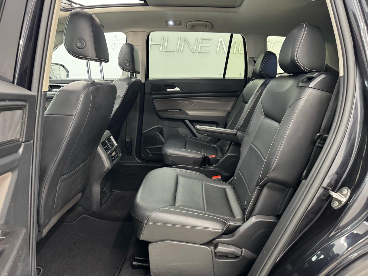 Volkswagen Atlas 2.0T SE w/Technology 4MOTION 2022