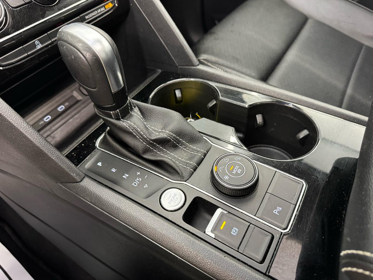 Volkswagen Atlas 2.0T SE w/Technology 4MOTION 2022