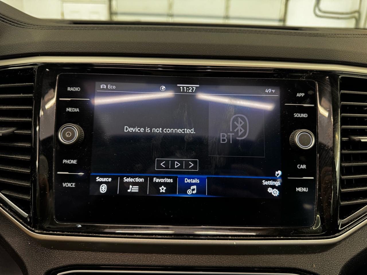 Volkswagen Atlas 2.0T SE w/Technology 4MOTION 2022