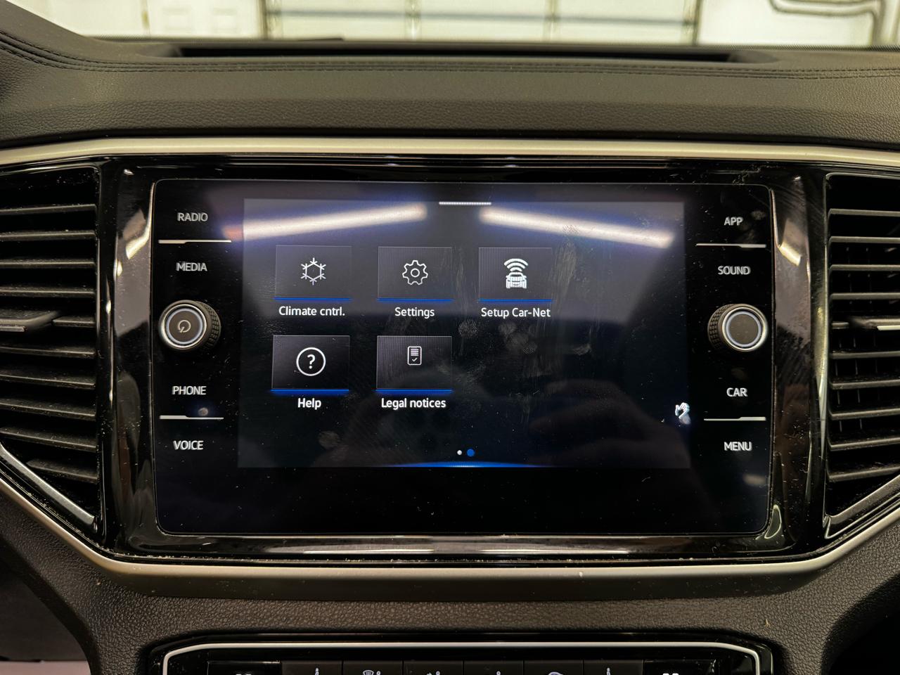 Volkswagen Atlas 2.0T SE w/Technology 4MOTION 2022