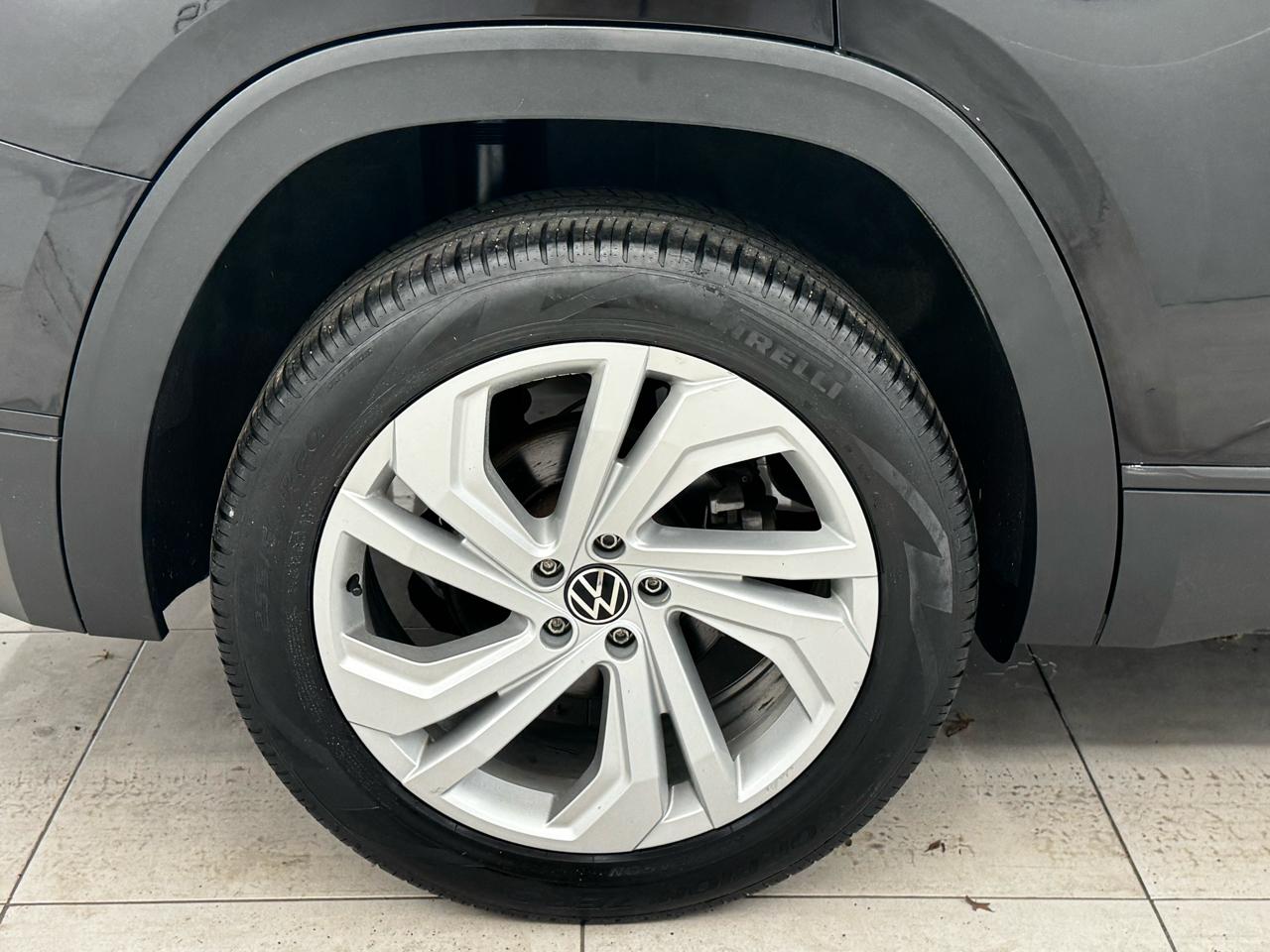 Volkswagen Atlas 2.0T SE w/Technology 4MOTION 2022