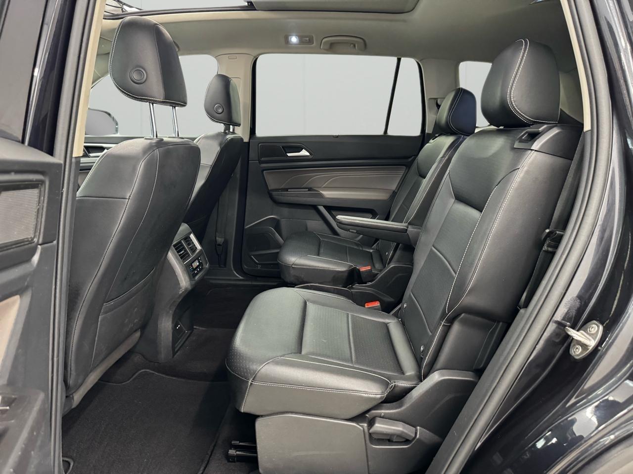 Volkswagen Atlas 2.0T SE w/Technology 4MOTION 2022